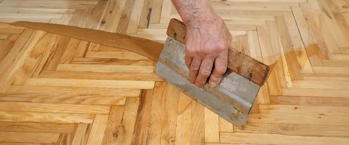 staining an oak floor